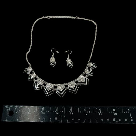 Hammered Silver-Tone Geometric Black Striped Necklace & Earring Set - Picture 12 of 14